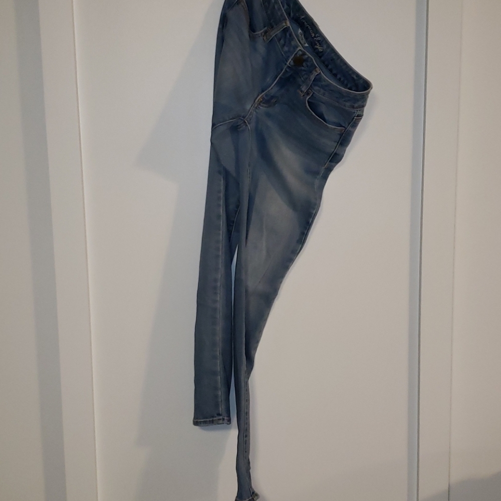 AE Light Wash Blue Jeans